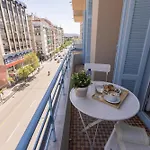 The White Tower Luxury - 2br, 1ba, 1wc By Thesskey Residences Appartement