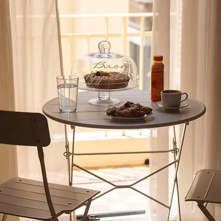 The White Tower Luxury By Thesskey Residences *
