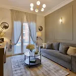 The White Tower Luxury - 2br, 1ba, 1wc By Thesskey Residences Lägenhet
