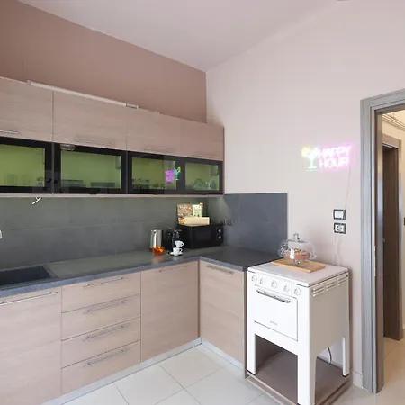 The White Tower Luxury By Thesskey Residences