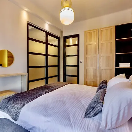 The White Tower Luxury By Thesskey Residences Apartman *