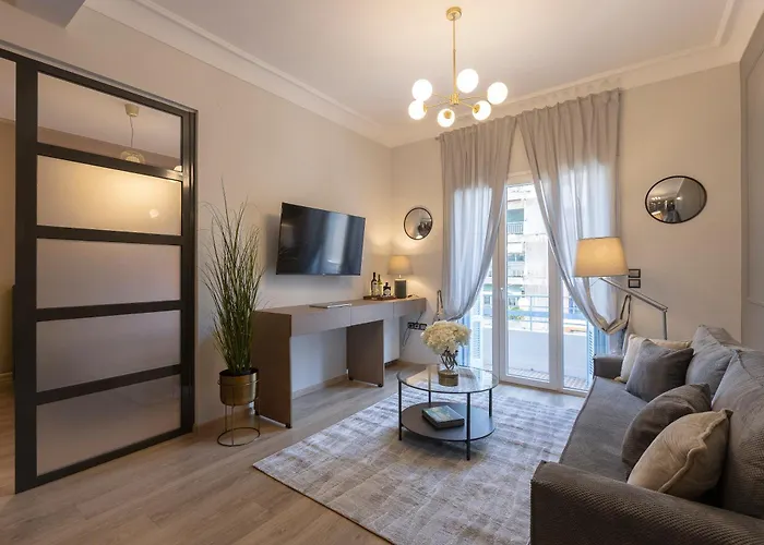 Appartamento The White Tower Luxury - 2br, 1ba, 1wc By Thesskey Residences *