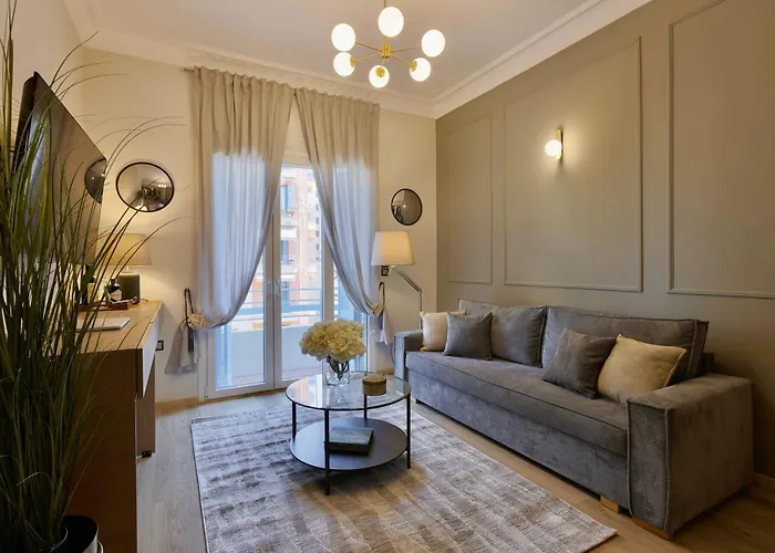 The White Tower Luxury - 2br, 1ba, 1wc By Thesskey Residences Appartamento