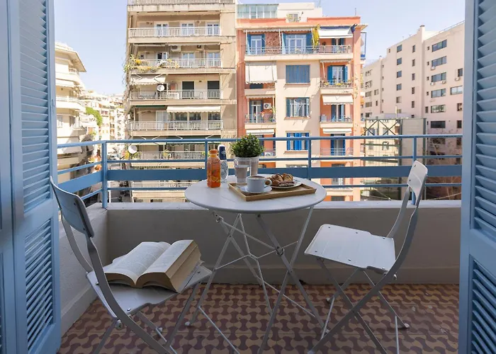 The White Tower Luxury - 2br, 1ba, 1wc By Thesskey Residences Appartamento