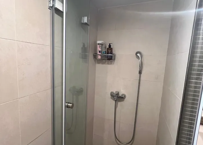 The White Tower Luxury - 2br, 1ba, 1wc By Thesskey Residences