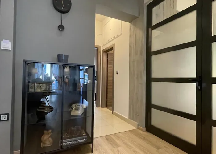 شقة The White Tower Luxury - 2br, 1ba, 1wc By Thesskey Residences *