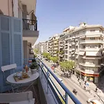 The White Tower Luxury - 2br, 1ba, 1wc By Thesskey Residences *