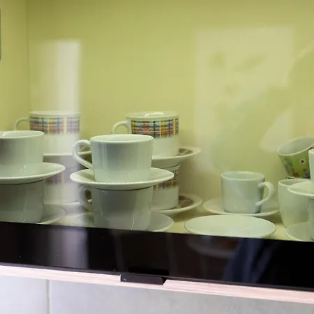 The White Tower Luxury - 2br, 1ba, 1wc By Thesskey Residences