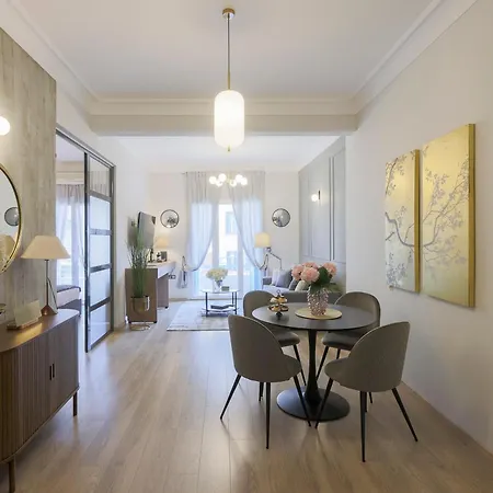 The White Tower Luxury Apartment By Thesskey Residences Apartament